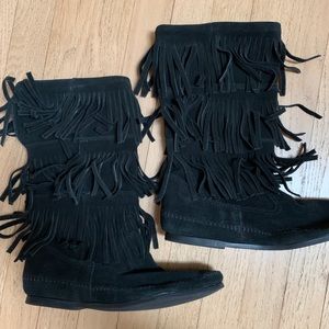 Minnetonka fringe boots